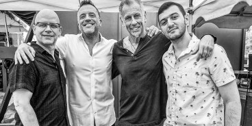 Joe Locke Group bw photo Richard Conde